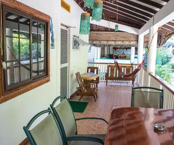 Aabana & Watersport Resort Malapascua