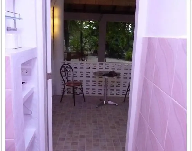 Aabana & Watersport 3* Malapascua