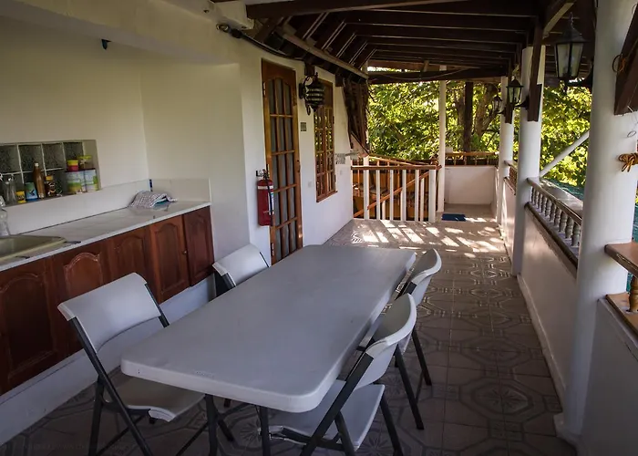 Resort Aabana & Watersport 3*